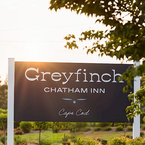 Greyfinch Chatham Inn
